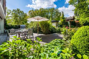 Un patio o zona al aire libre en Ringhotel Ahrensburg