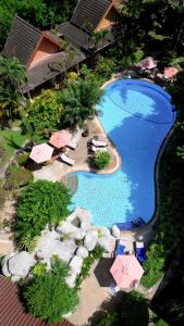 Bazén v ubytování Palm Garden Resort nebo v jeho okolí