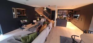 Posezení v ubytování Unique 3-Storey House in Trysil Luxury Living in the Heart of the Village