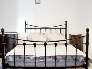 Postel nebo postele na pokoji v ubytování Ty-Gwyn + 3 fotografie