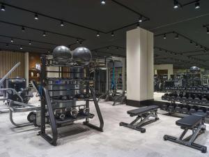 Fitness centrum a/nebo fitness zařízení v ubytování Thompson Palm Springs, By Hyatt