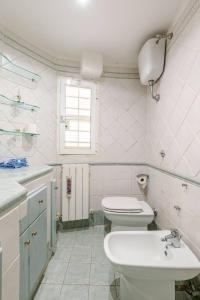 Koupelna v ubytování Casa torvaianica + 10 fotografií