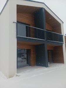 The building in which az üdülőtelepeket is located
