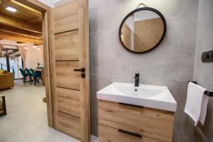 Koupelna v ubytování Resort Biela Skala - CHALETKA Chopok Jasná Juh + 37 fotografií