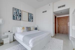 Fotografie z fotogalerie ubytování Luxury Azizi Mina Beachfront Apartments v Dubaji