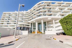Fotografie z fotogalerie ubytování Luxury Azizi Mina Beachfront Apartments v Dubaji