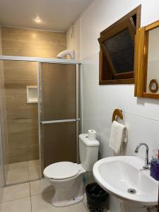 Koupelna v ubytování Casa com pátio individual