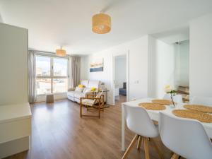 Posezení v ubytování Leyre Premium Canteras By CanariasGetaway