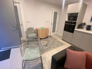 Kuchyň nebo kuchyňský kout v ubytování Carrick on Shannon Cleaheen Self Catering