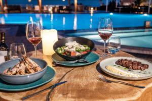 ピルゴスにあるSmy Santorini Suites & Villasのギャラリーの写真
