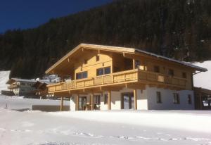 Billede fra billedgalleriet på Großglockner Goldried Chalet i Kals am Großglockner + 31 billeder