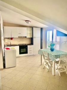 San Lorenzo Beach Mにあるキッチンまたは簡易キッチン +17枚の写真