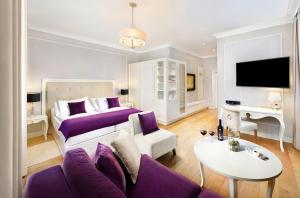 Μια τηλεόραση ή/και κέντρο ψυχαγωγίας στο Hotel Lomnica