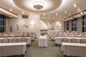 The business area and/or conference room at DELPLAZA Excelsior São Paulo - By Monreale