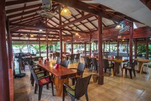 Εστιατόριο ή άλλο μέρος για φαγητό στο SiBoya Bungalows