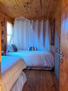 Una cama o camas en una habitación de Pichilemu Surf Loft 22 fotos más