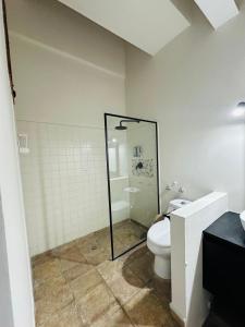 Ένα μπάνιο στο Stunning Terrace Hidden Among Ruins Ofcascoviejo +15 φωτογραφίες