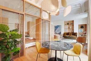 O zonă de relaxare la Le Marais Luxury & Charm 70m of Design