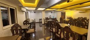 Nazri Hotel - Near Arambol Beach的休息区