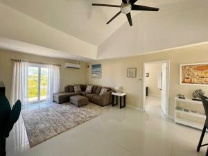 Gallery image of Ocean Breeze Villas Exuma in Moss Town