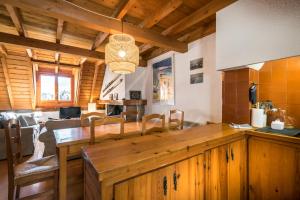 Φωτογραφία από το άλμπουμ του Casa Unhòla by SeaMount Rentals σε Unha +23 φωτογραφίες
