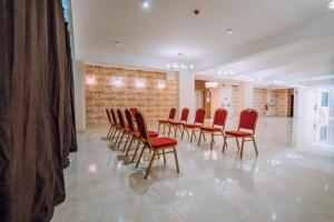 Ruang duduk di Lima Central Design Hotel Spa & Club