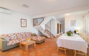 Et opholdsområde på Holiday Home Zarace Bb Vi