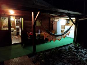Fotografie z fotogalerie ubytování Insolite Arawakane Gîtes du Manial chalet v destinaci Pointe-Noire