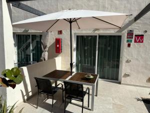 Balkón alebo terasa v ubytovaní Corralejo Suite Pool & Gardens - Alisios Playa