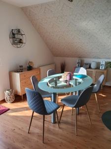 Posezení v ubytování Gästewohnung Elbblick Zeithain
