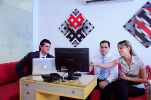 TV a/nebo společenská místnost v ubytování Hotel Ofis Versalles