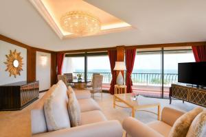 טלויזיה ו/או מרכז בידור ב-Sheraton Grand Doha Resort & Convention Hotel