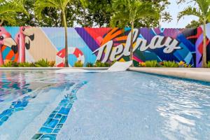 Kolam renang di atau dekat dengan Exclusive Oasis, Exotic Pool & Miami Inspired Art