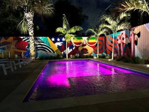 Kolam renang di atau dekat dengan Exclusive Oasis, Exotic Pool & Miami Inspired Art