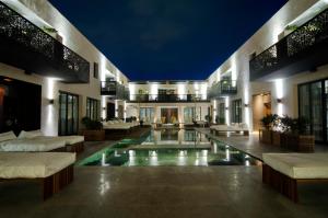 Bazén v ubytování Cesar Resort & Spa nebo v jeho okolí