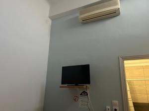TV a/nebo společenská místnost v ubytování Lemonia
