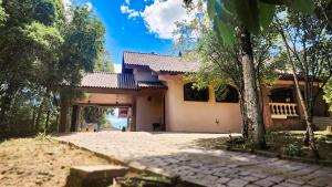 excluido في غاريبالدي: منزل مع ممر أمامه