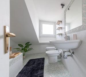 Ένα μπάνιο στο Golden View Milan +15 φωτογραφίες