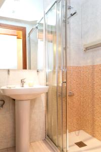 Kúpeľňa v ubytovaní Apartment Bright Sagrada Familia