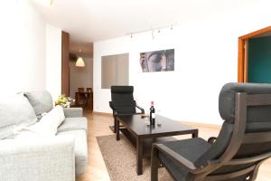 Posedenie v ubytovaní Apartment Bright Sagrada Familia