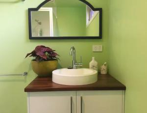 穆伦宾比Beautiful, comfortable 7 mins walk to Mullumbimby的相册照片