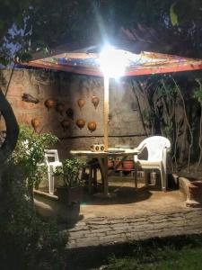 Κήπος έξω από το Green Sanctuary