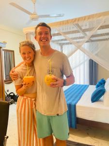 Ospiti di Solace Inn RESIDENCE - 5 Min Walk to Beach