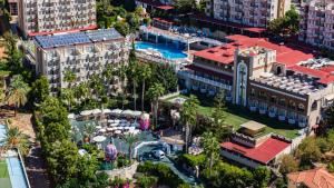 Bazén v ubytování Club Paradiso Hotel nebo v jeho okolí