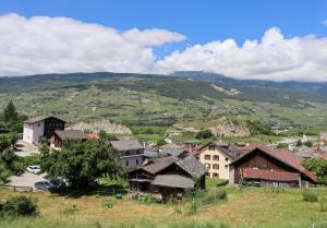 Üldine mäevaade või majutusasutusest Charmante maisonnette avec vue sur les montagnes pildistatud vaade