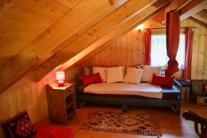 Voodi või voodid majutusasutuse Charmante maisonnette avec vue sur les montagnes toas