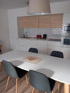 Kuchyň nebo kuchyňský kout v ubytování Apartmány Stříbro