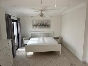 Postel nebo postele na pokoji v ubytování Villa Las Vistas Costa Adeje