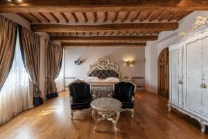 Posedenie v ubytovaní Relais La Corte dei Papi