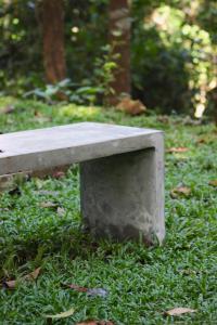 Um jardim no exterior de Trickling Stream Campsite